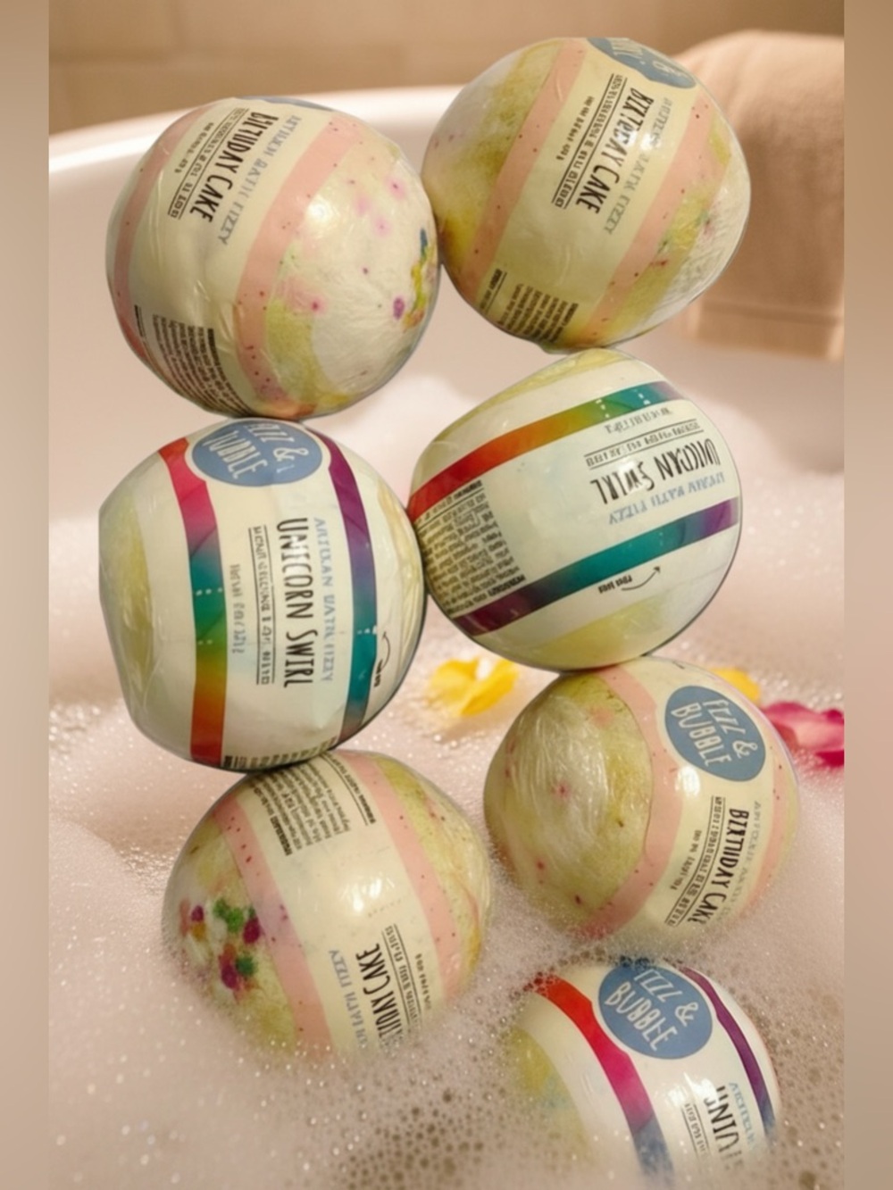Fizz and Bubble Large Bath bomb 🧁🦄 pick one